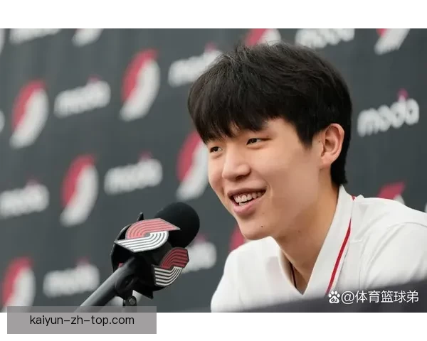 斯普利特点评杨瀚森表示他开会无需全程翻译仍有提升空间 斯普利特点评杨瀚森表示他开会无需全程翻译仍有提升空间
